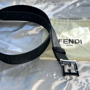 NWOT Fendi Monogram Black & Gray Belt - Size 110
